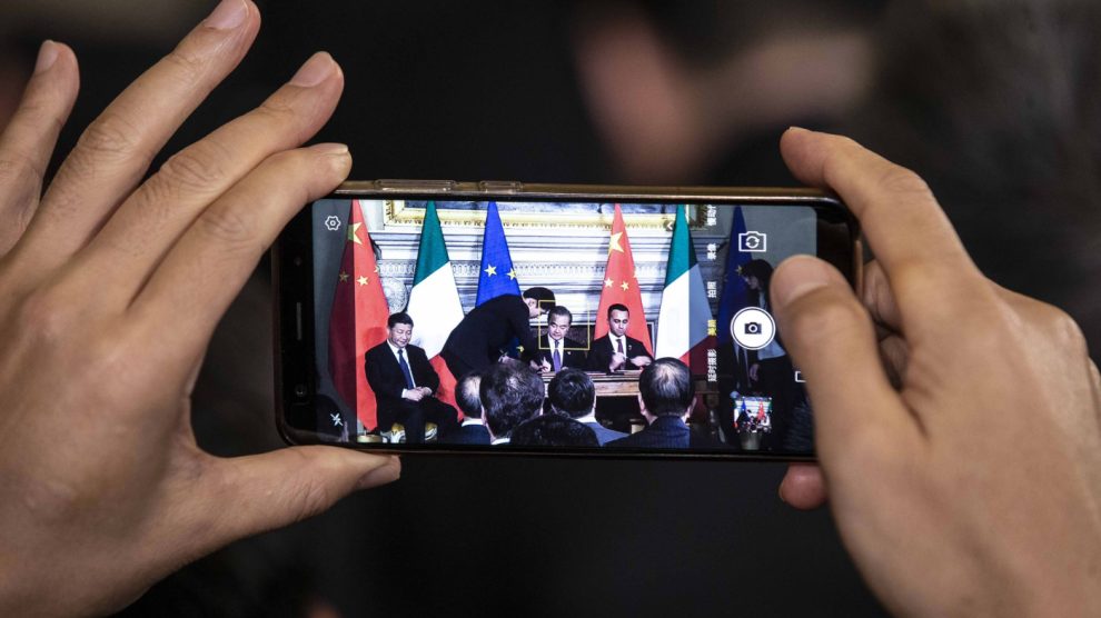 How the Italian media (silently) broke with Chinese outlets