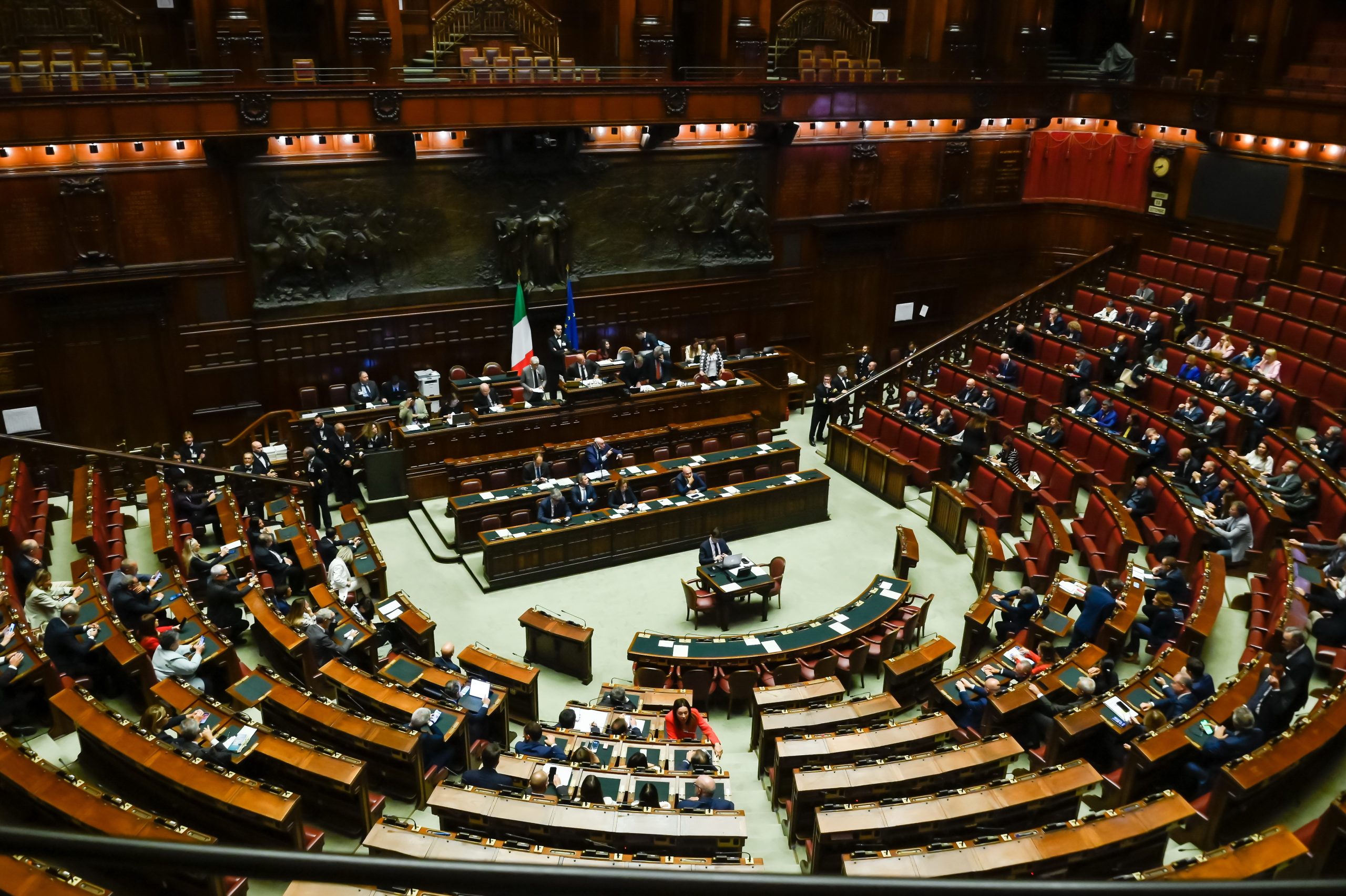 Italy reassures on U.S. ties while clarifying stance on Iran. MoD addresses Parliament